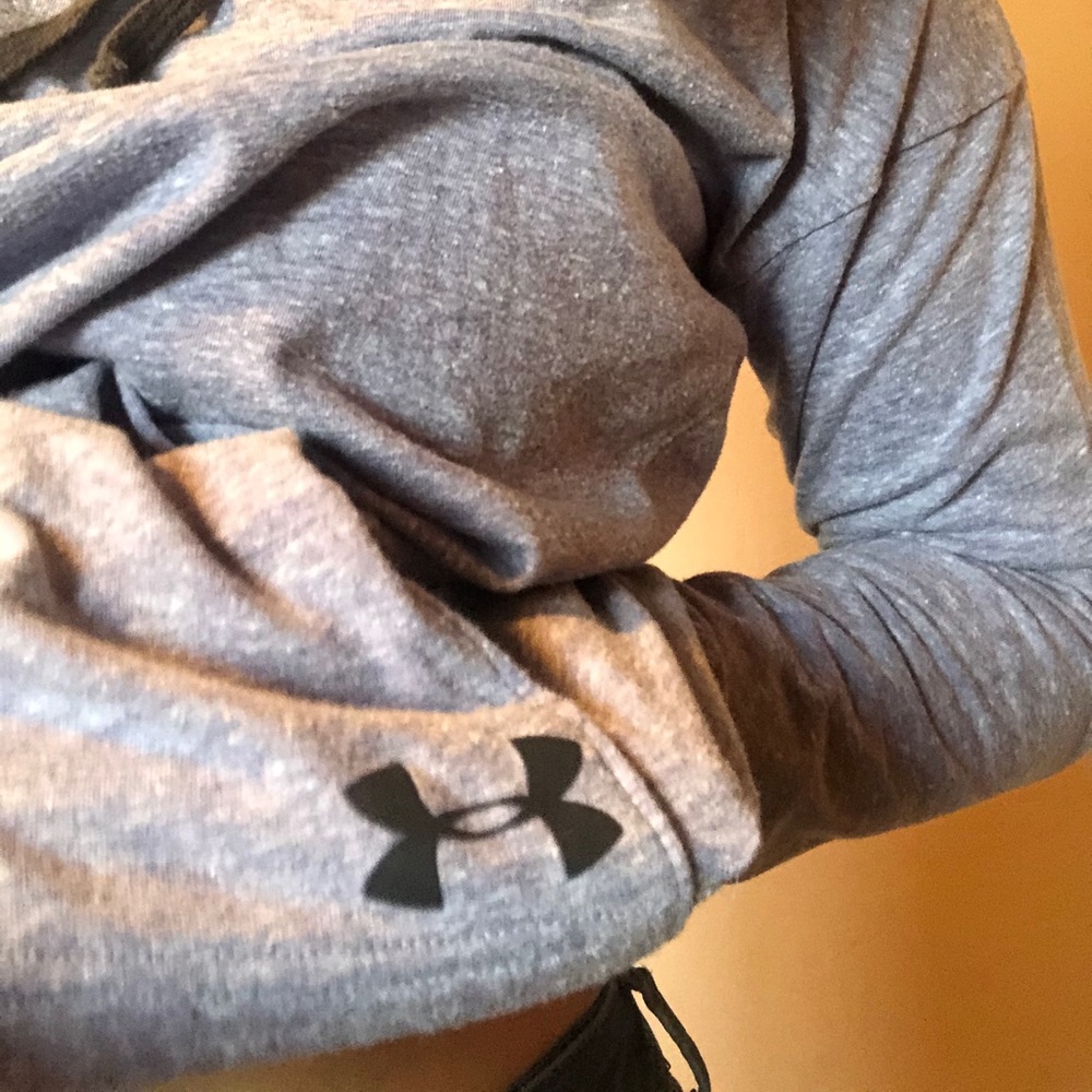 Under Armour pullover - Picture 5 of 5